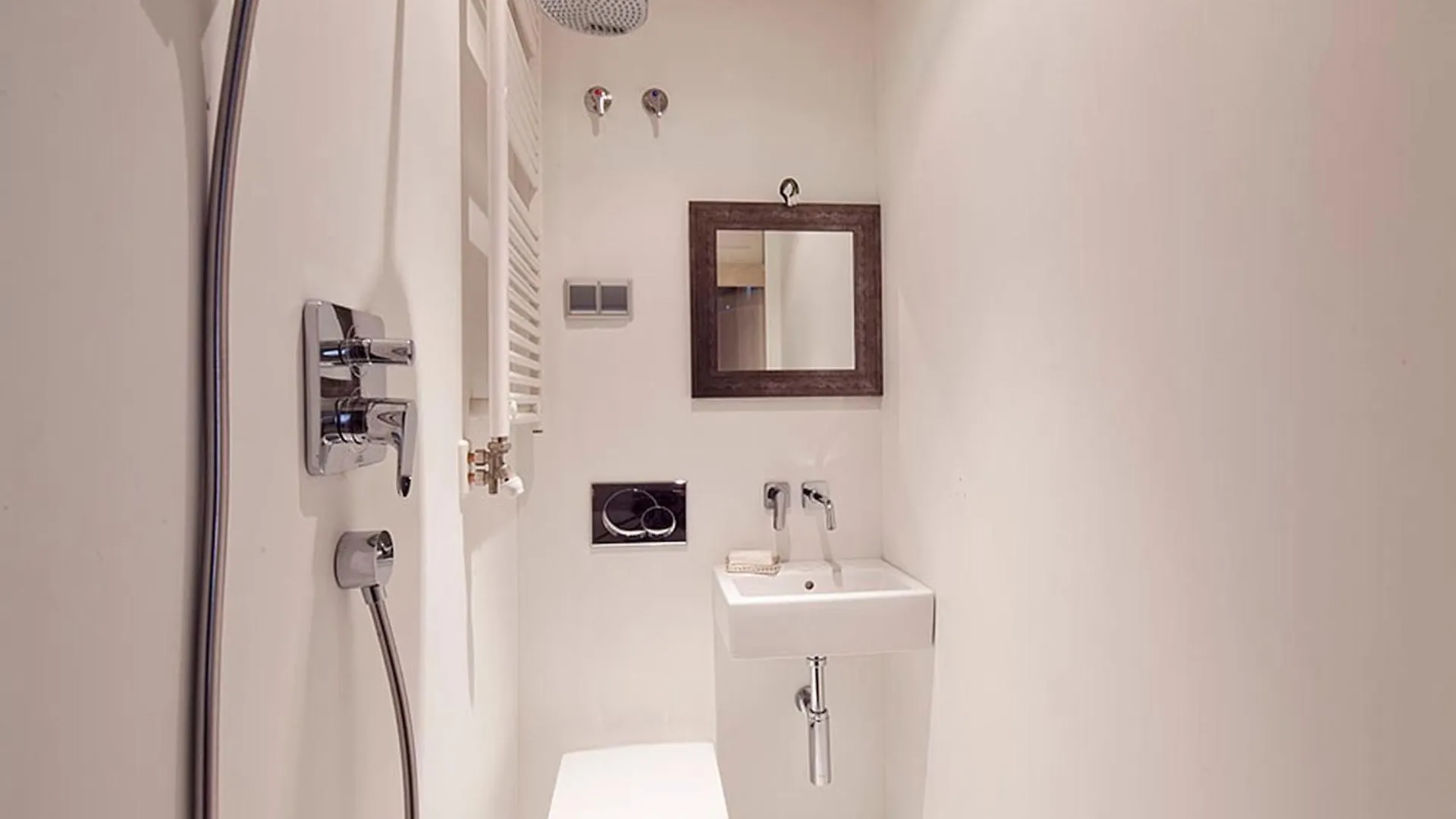 My Space Emirates - Apartments In Rambla De Catalunya Barcelona