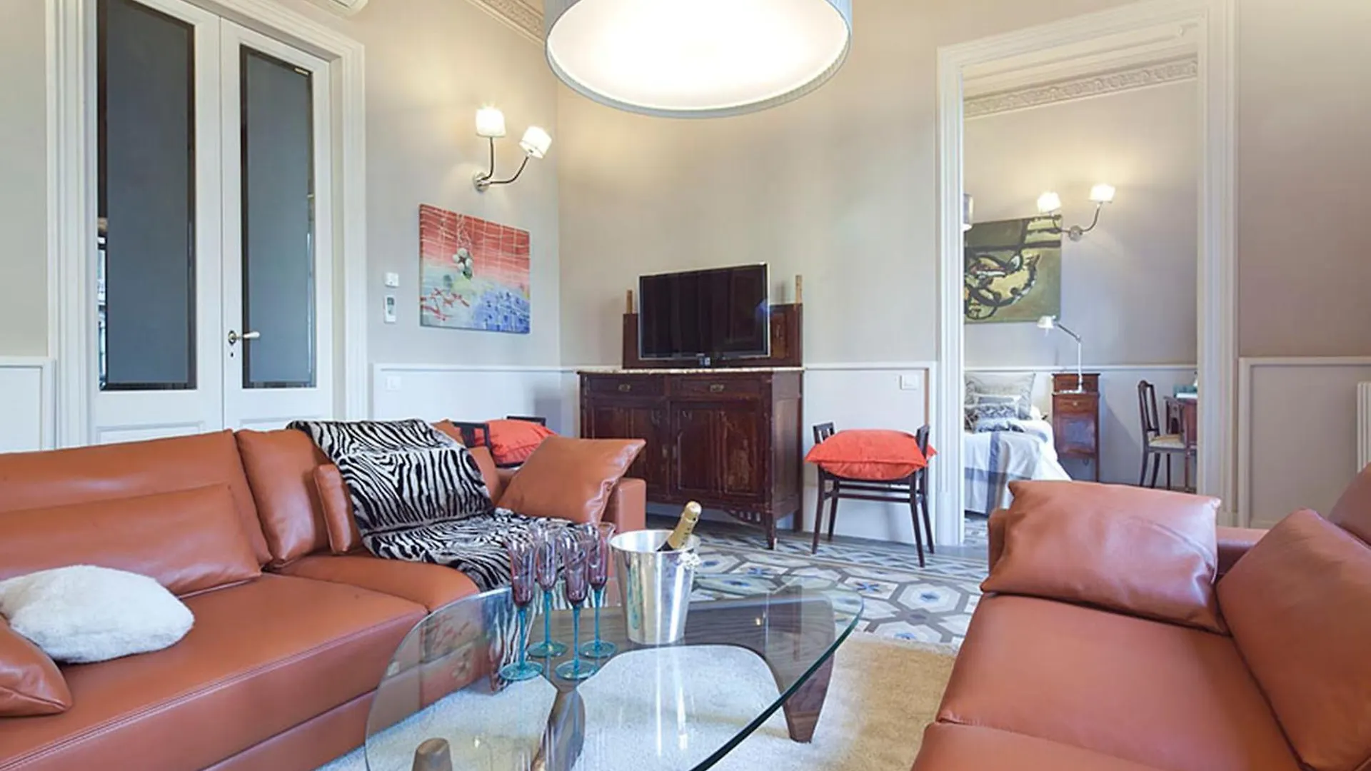 My Space Emirates - Apartments In Rambla De Catalunya Barcelona Spain