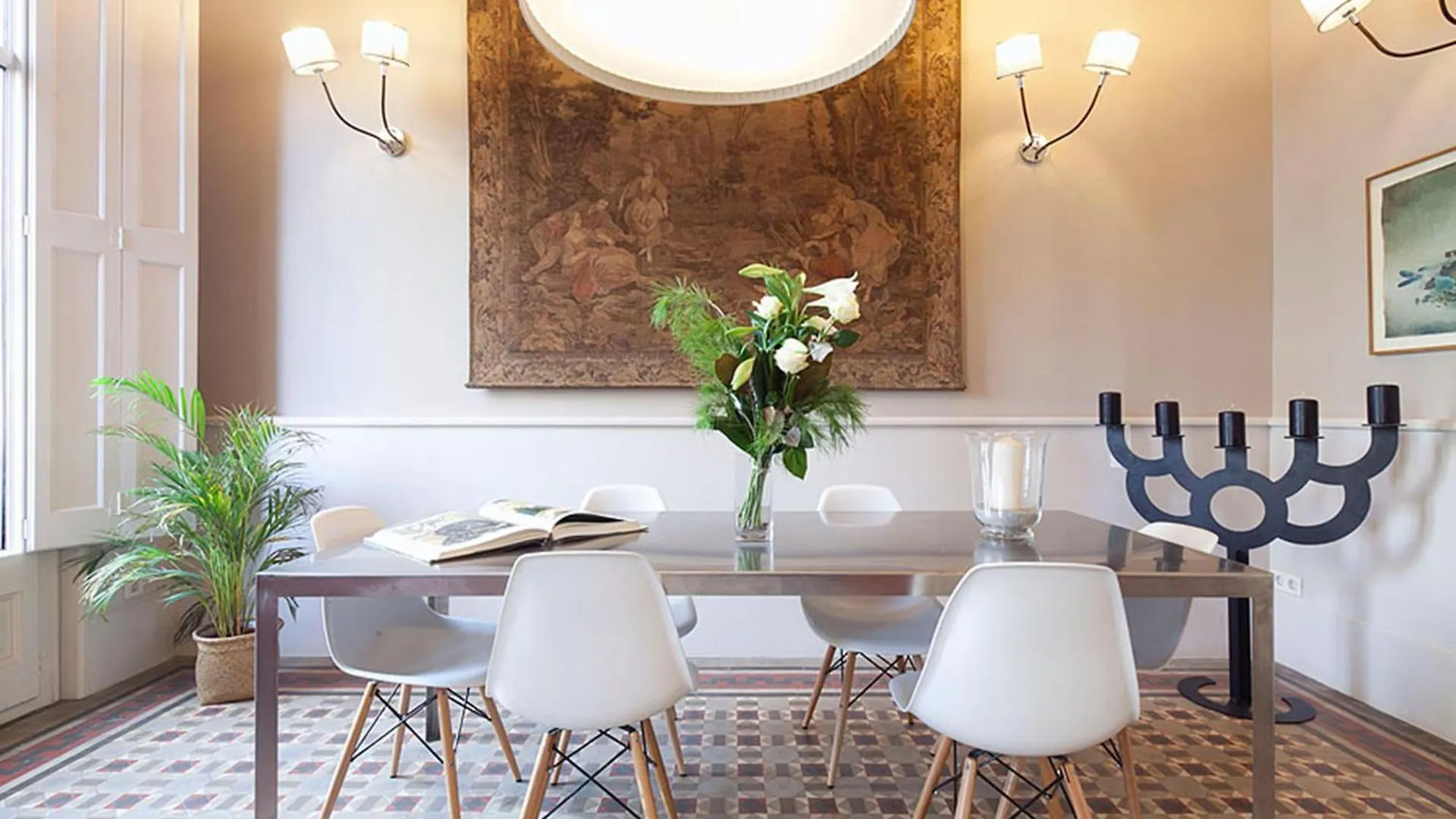 My Space Emirates - Apartments In Rambla De Catalunya Barcelona