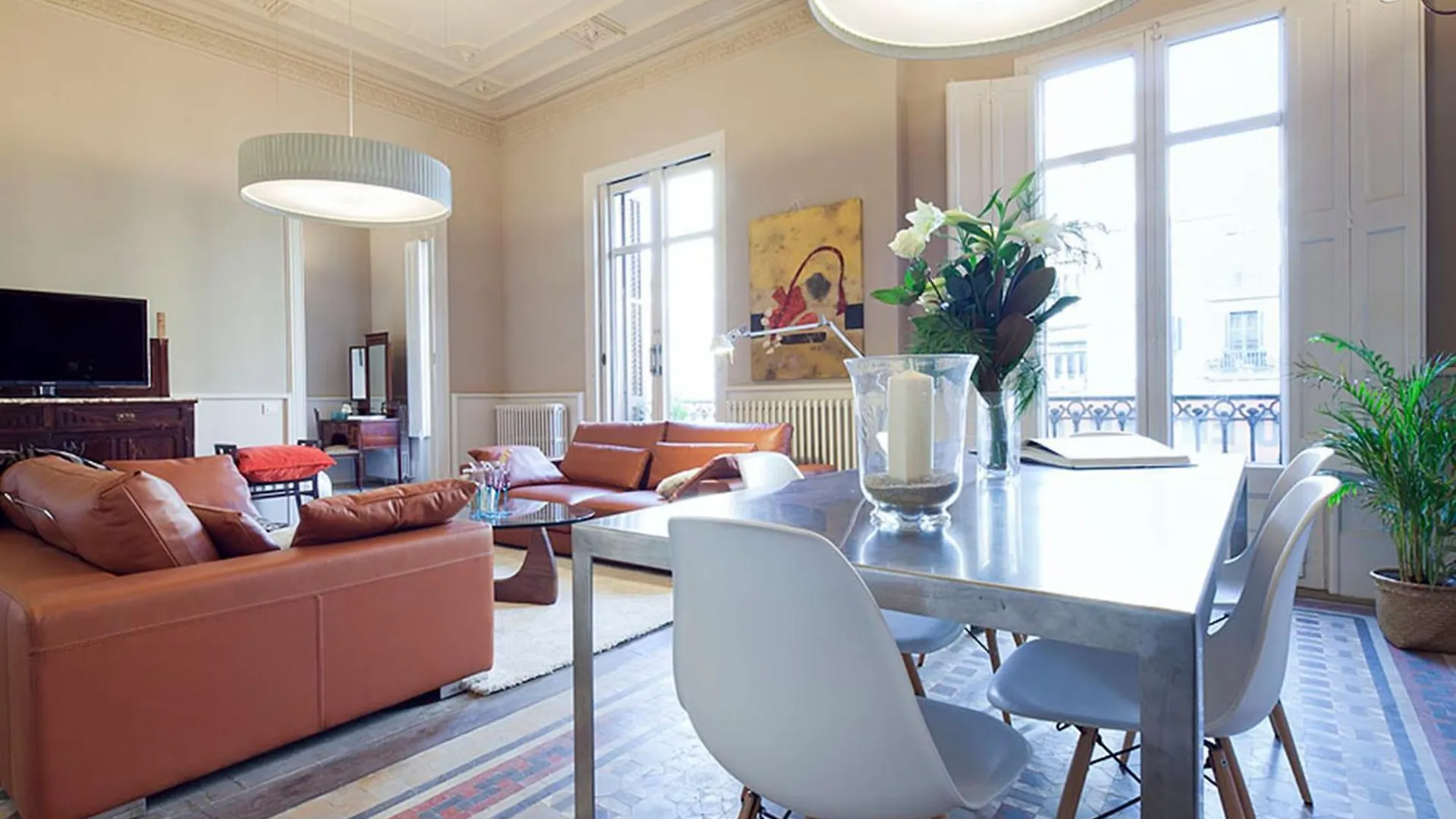 My Space Emirates - Apartments In Rambla De Catalunya Barcelona