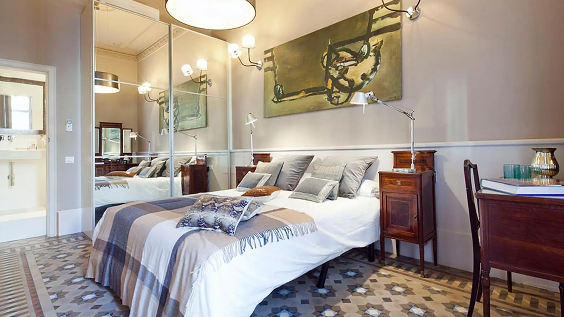 My Space Emirates - Apartments In Rambla De Catalunya Barcelona