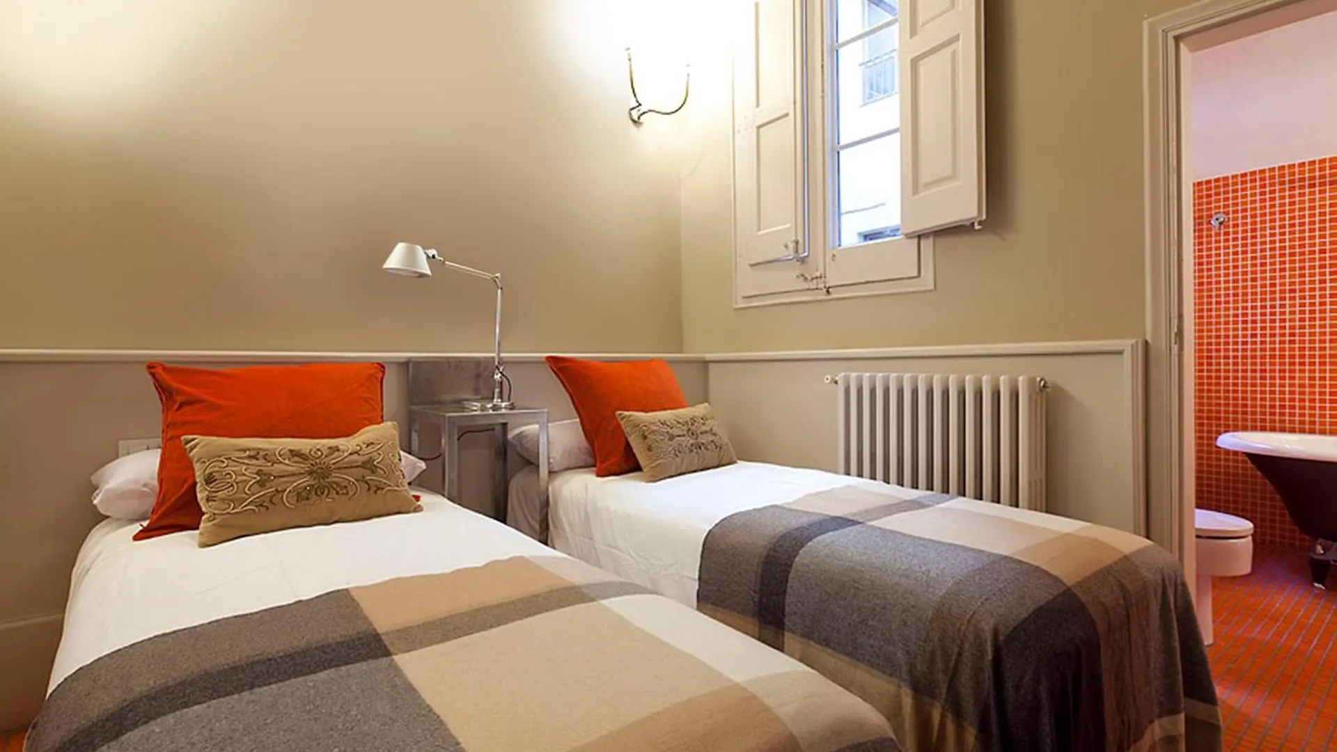 My Space Emirates - Apartments In Rambla De Catalunya Barcelona Spain