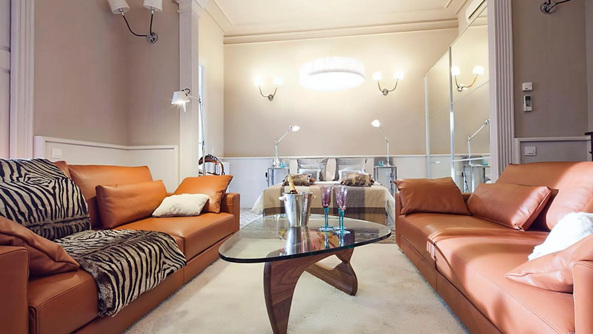 My Space Emirates - Apartments In Rambla De Catalunya Barcelona 0*,