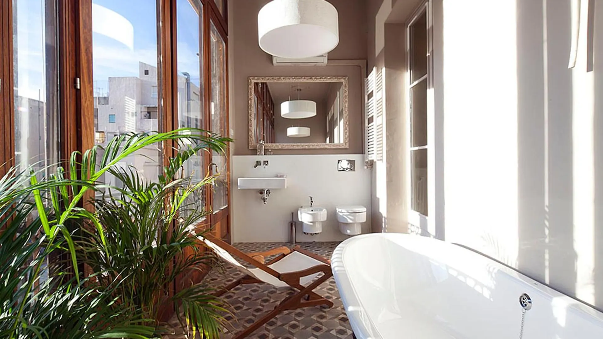 My Space Emirates - Apartments In Rambla De Catalunya Barcelona